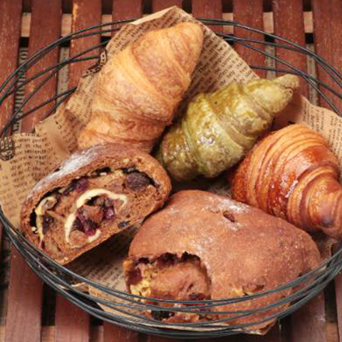 パンやお菓子など人気の逸品